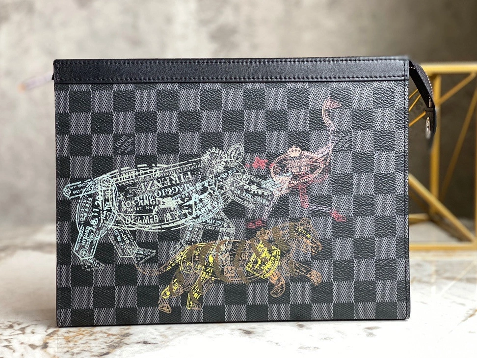 Cheap VUITTON VOYAGE LOUIS POCHETTE 0802
